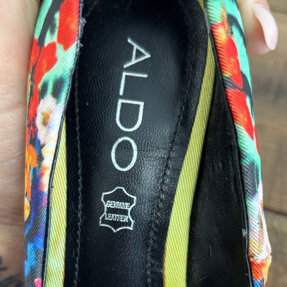Aldo Multicolor Floral Heels - Picture 6 of 9